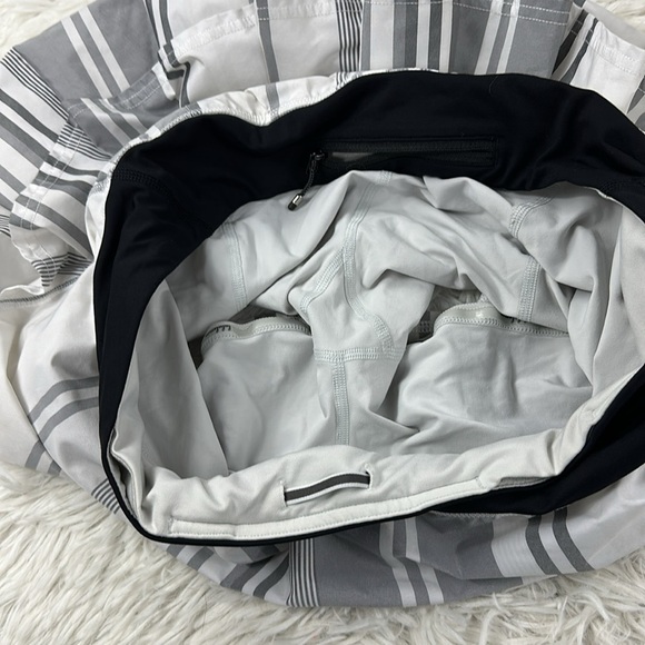 Lululemon Run: Pace Setter Skirt (Regular) Groovy Stripe Nimbus / Black - Picture 5 of 7